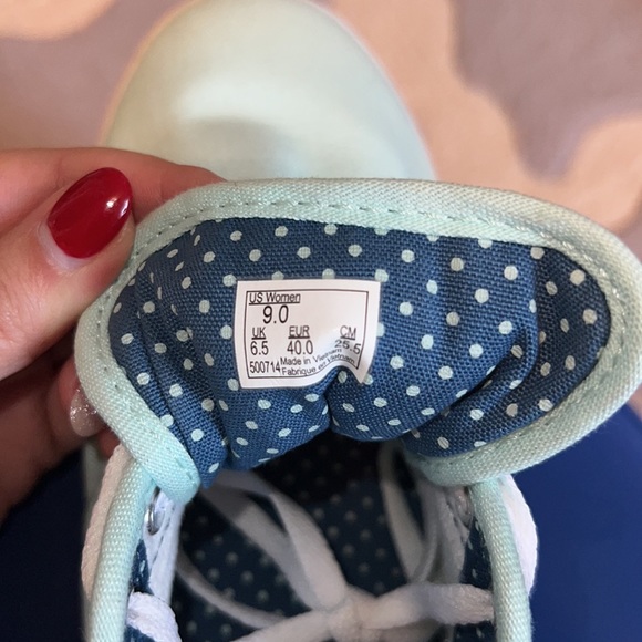 Vans Sneakers - Picture 6 of 6